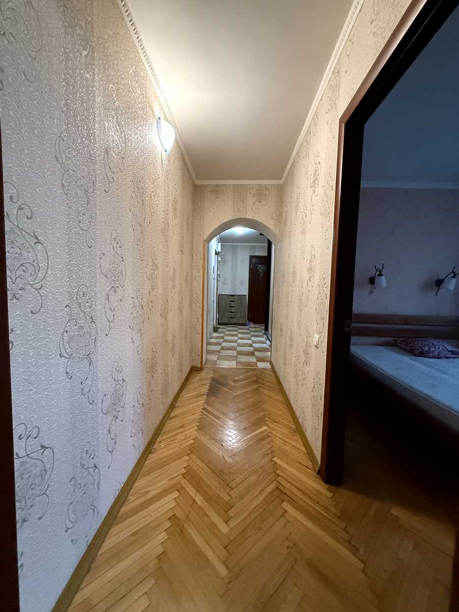 1862609231937605