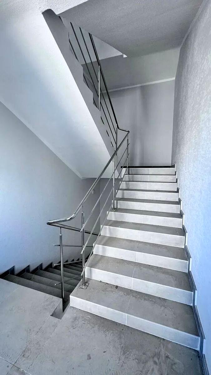 1862611405872593