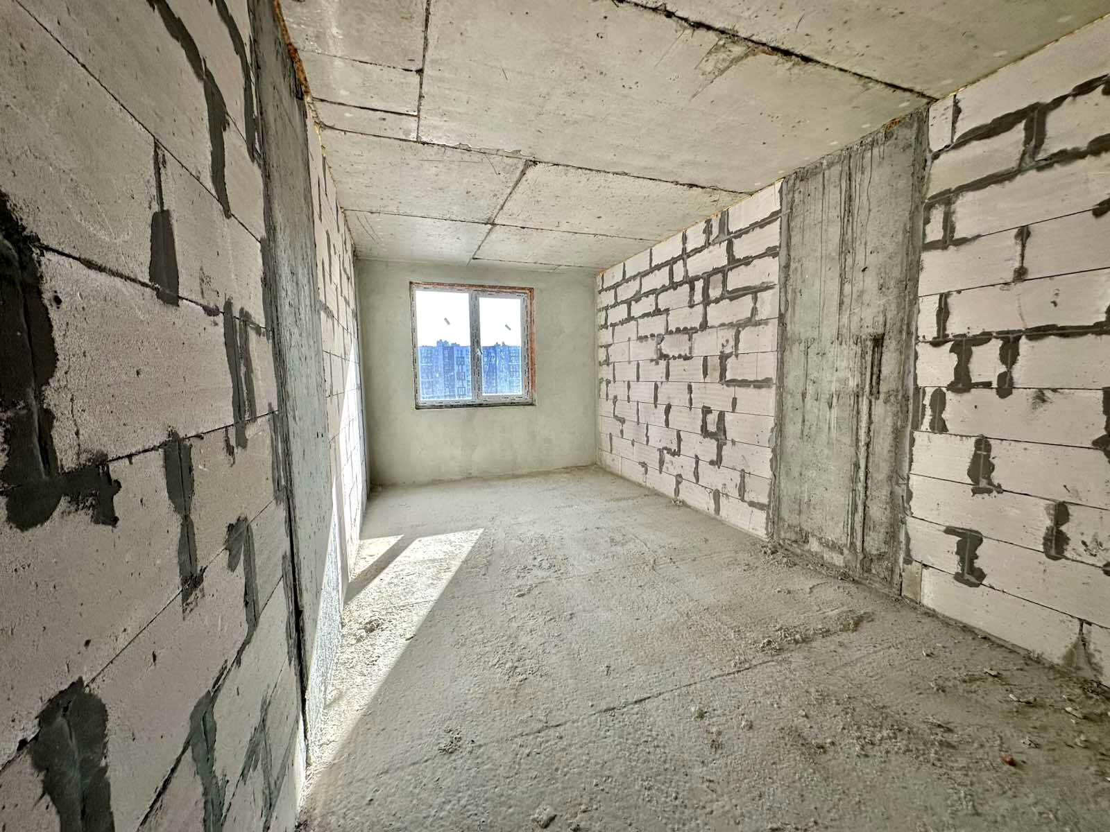1862615994381655
