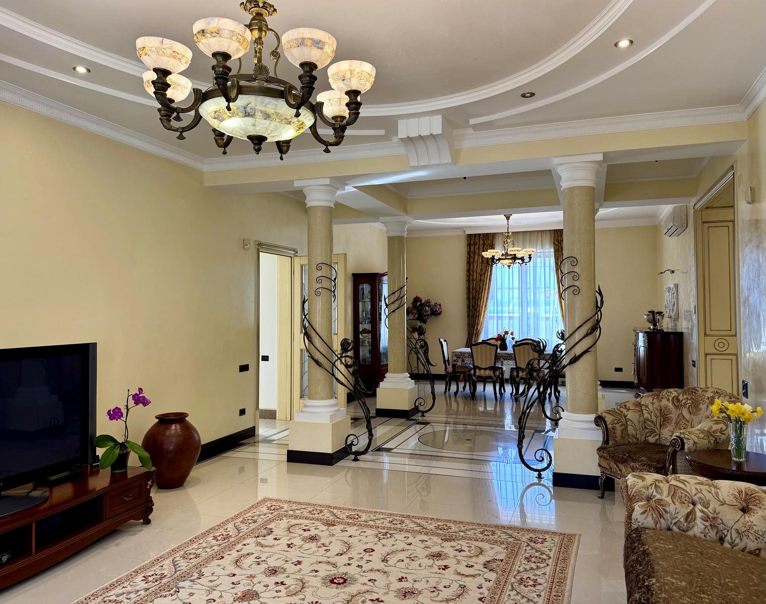 Дом по адресу ул. Бернардацци (площадь 520 м²) - imageAlt 9 Дом по адресу ул. Бернардацци (площадь 520 м²) - Atlanta.ua - imageAlt 9