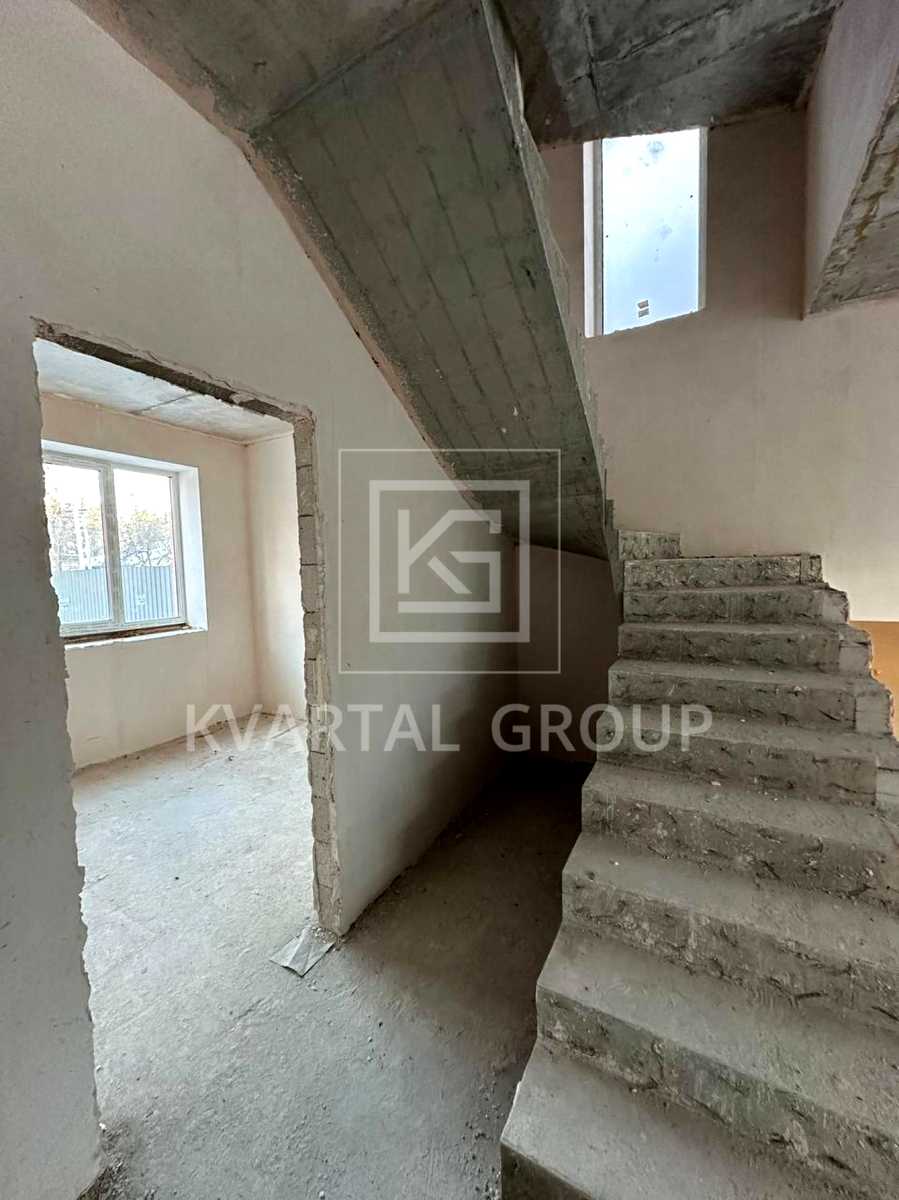 1862710337389095