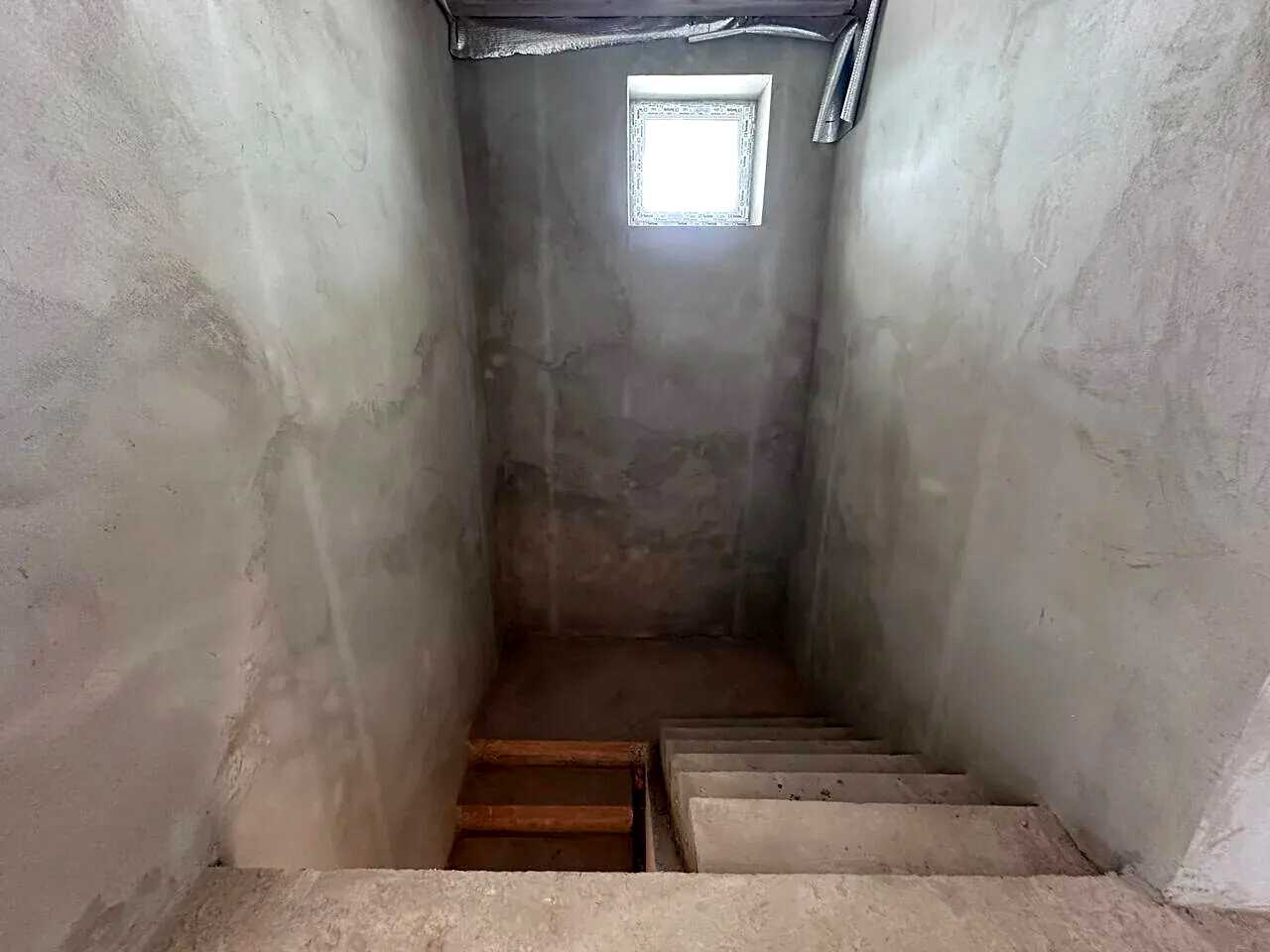 1862723423969585