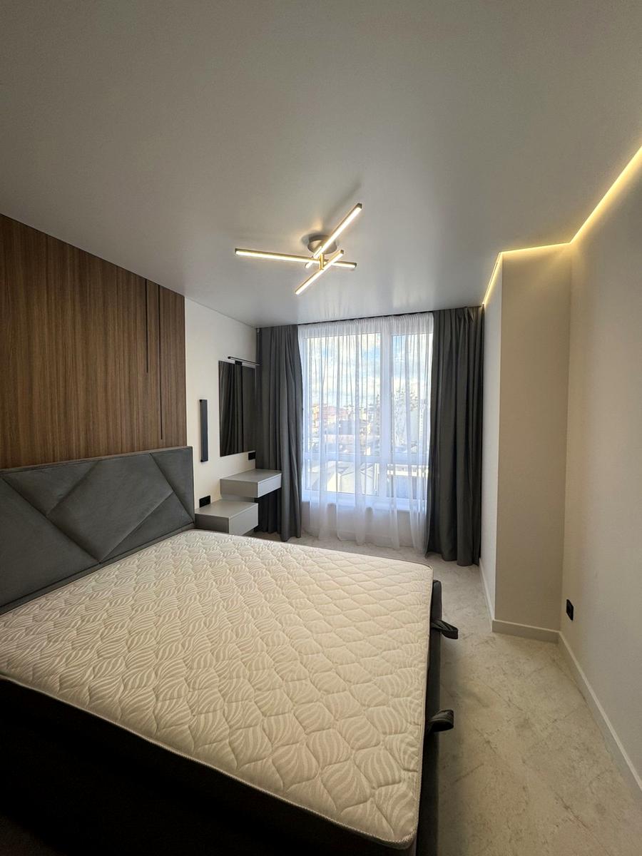 1862752346099889