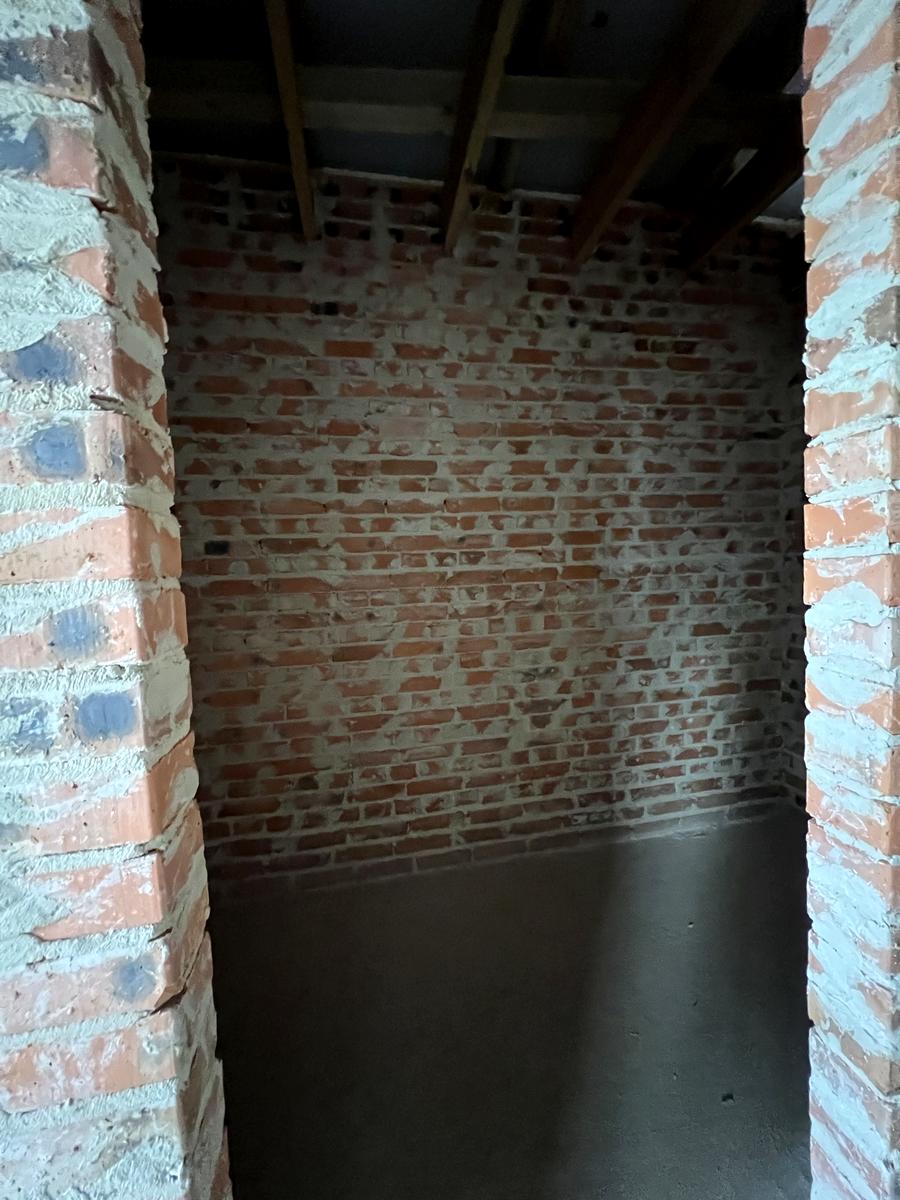 1862758805548167