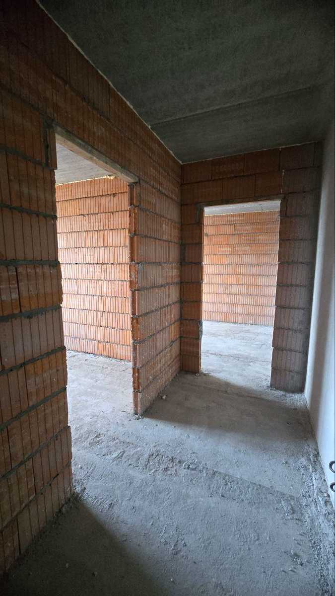 1862830335322720