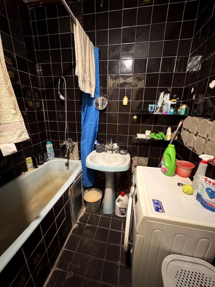 1862905799653356