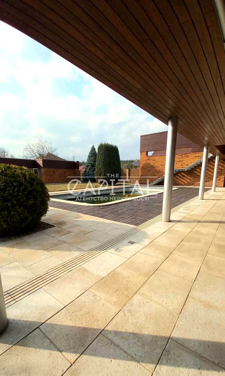 1862977678679968