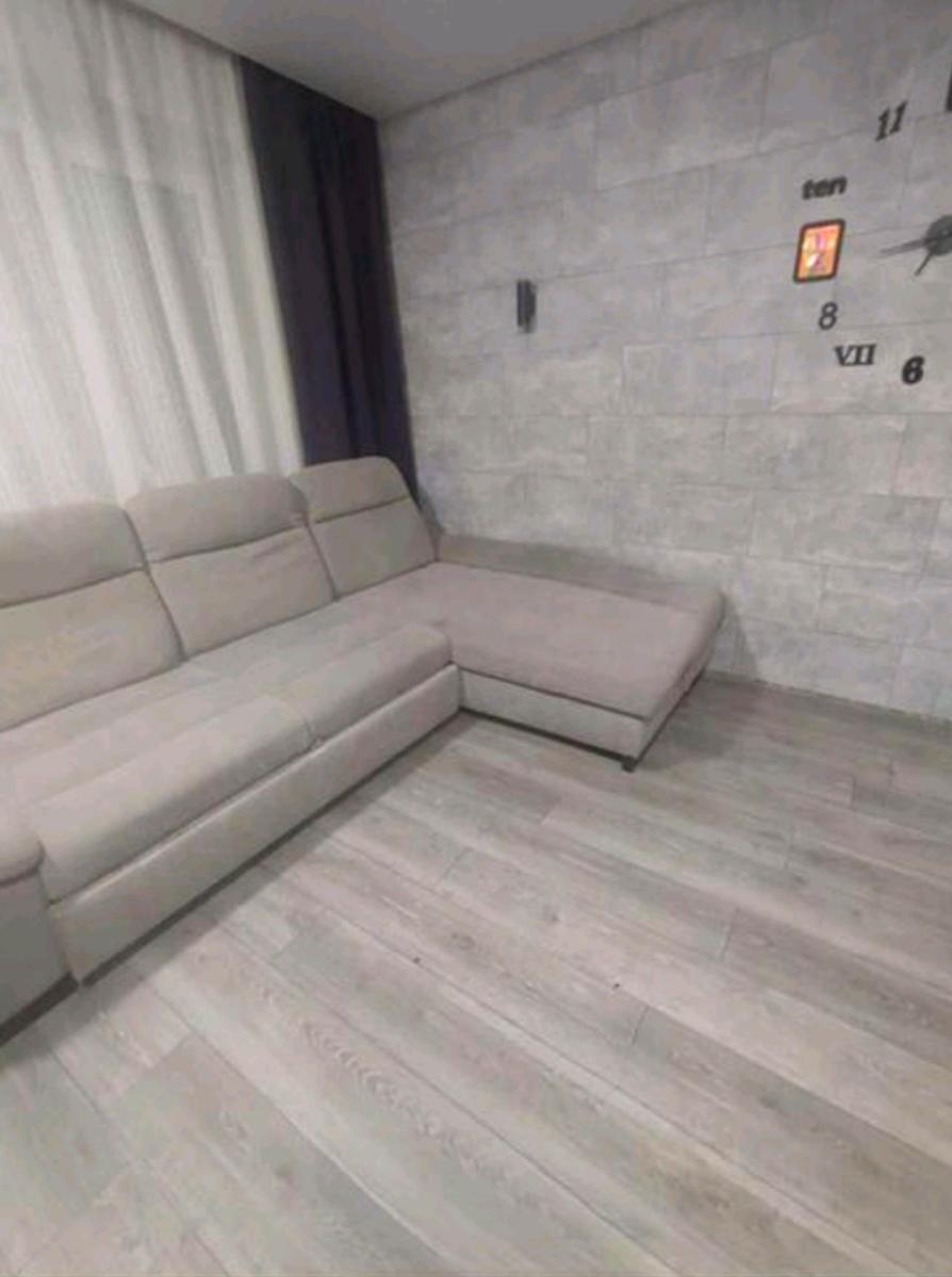 1862984817798237