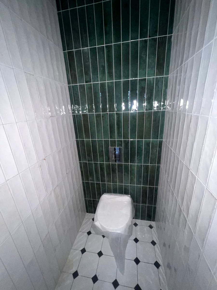 1862995397070585