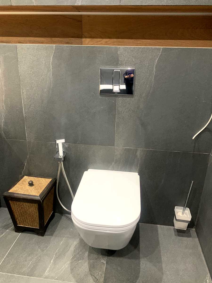 1862999886474396