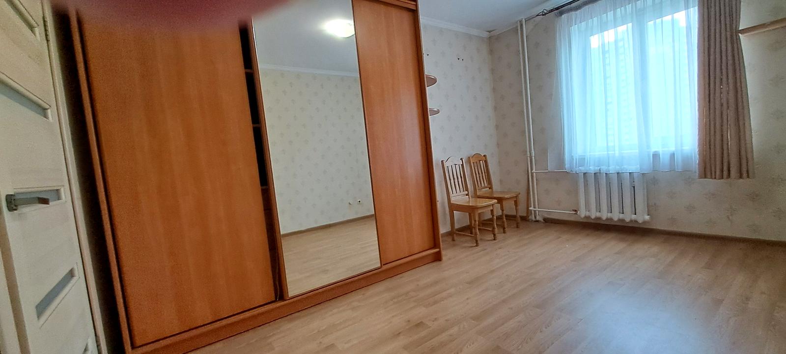 1863005685115319