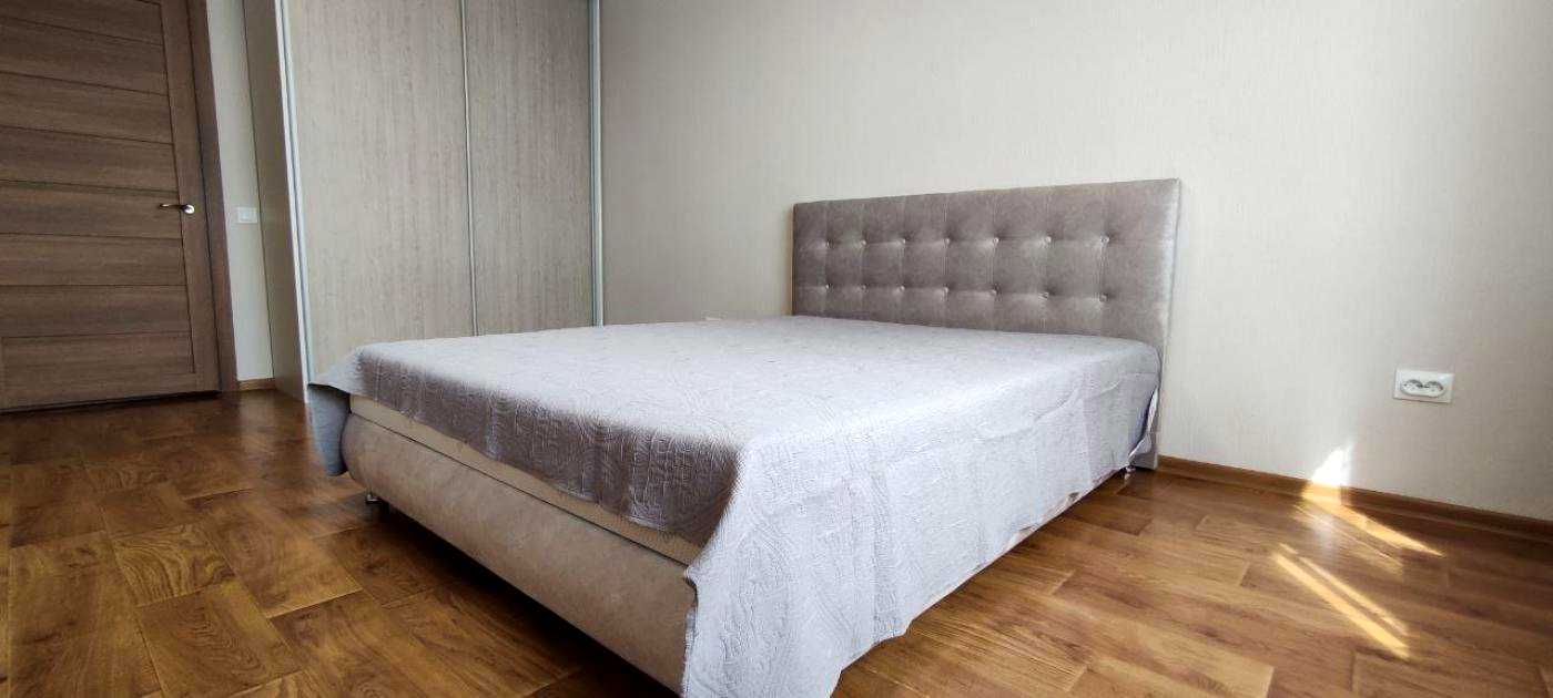 1863057238965667