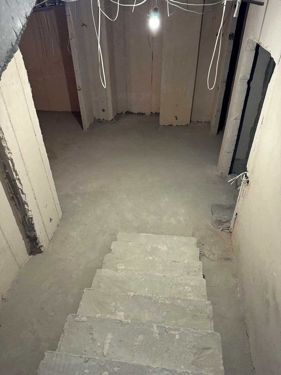 1863060739617988