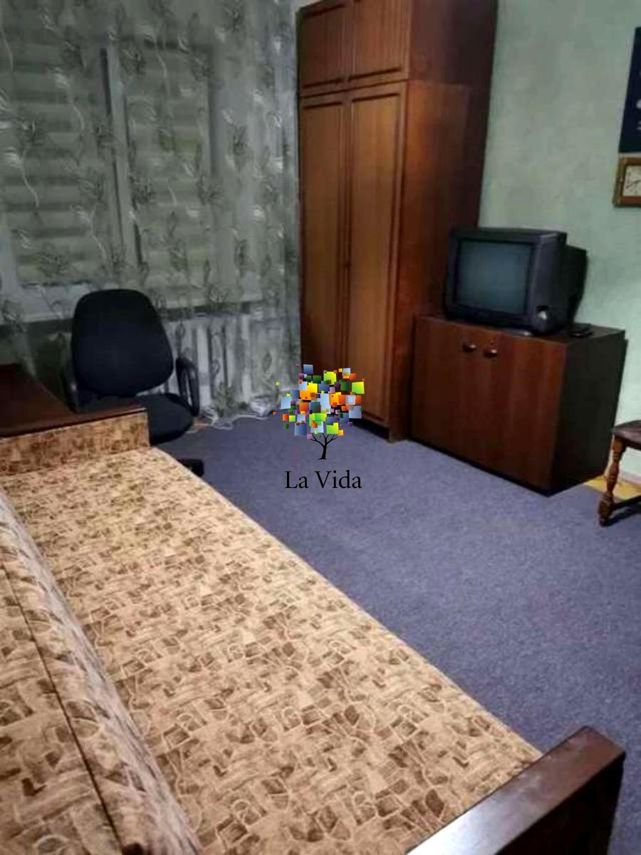 1863068344528182