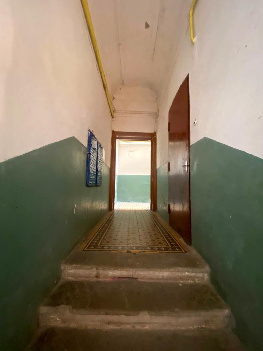 1863068717847329