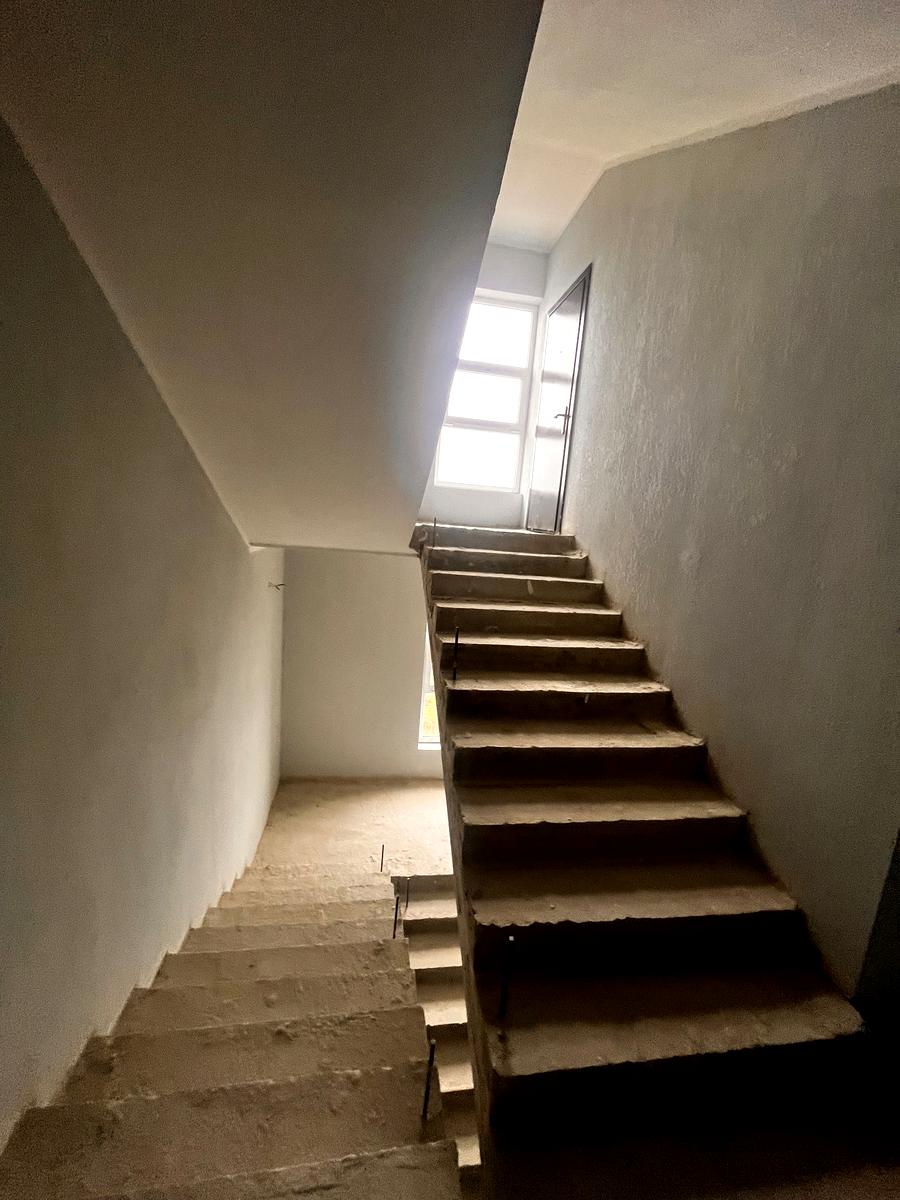 1863070822308998