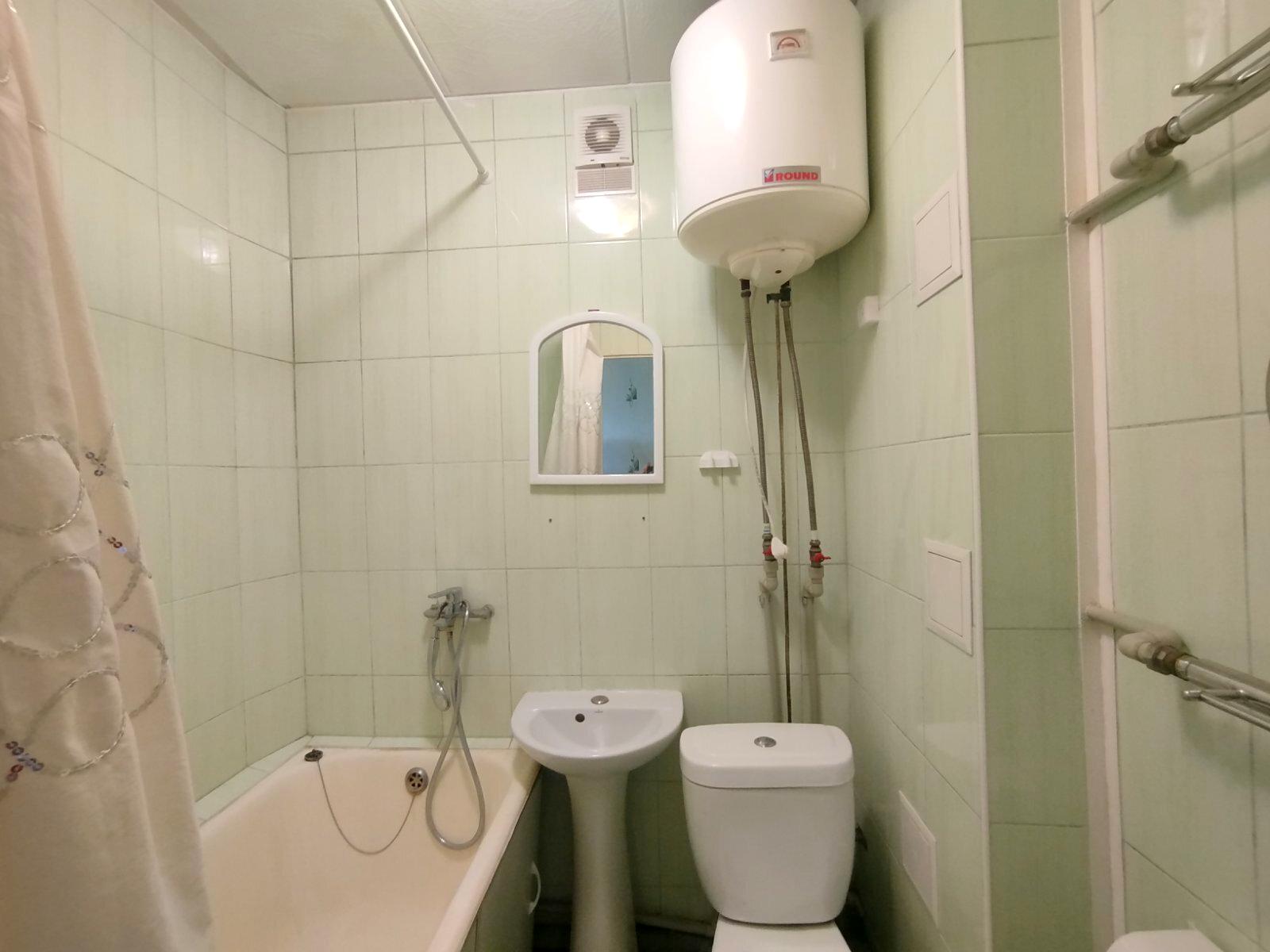 1863072395717909