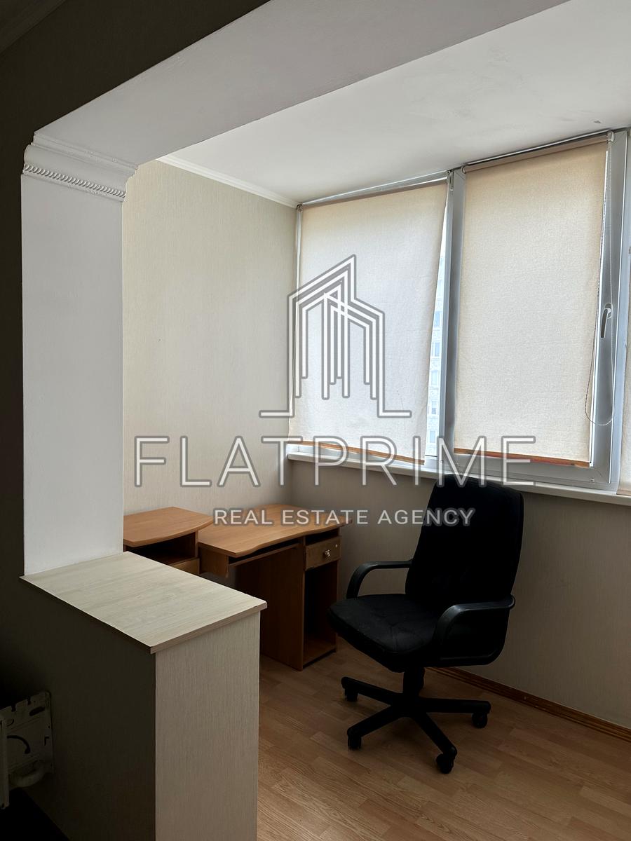1863073406687849