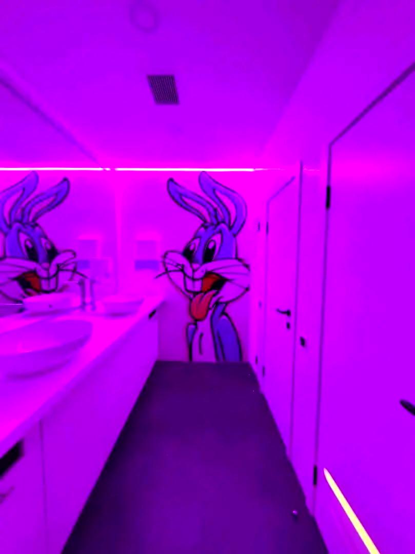 1863075967743877
