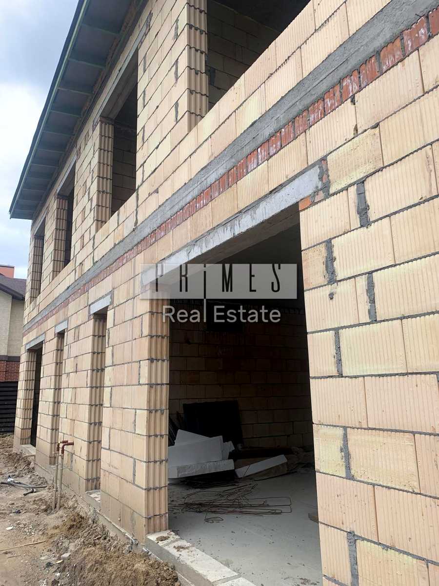 1863076915618901
