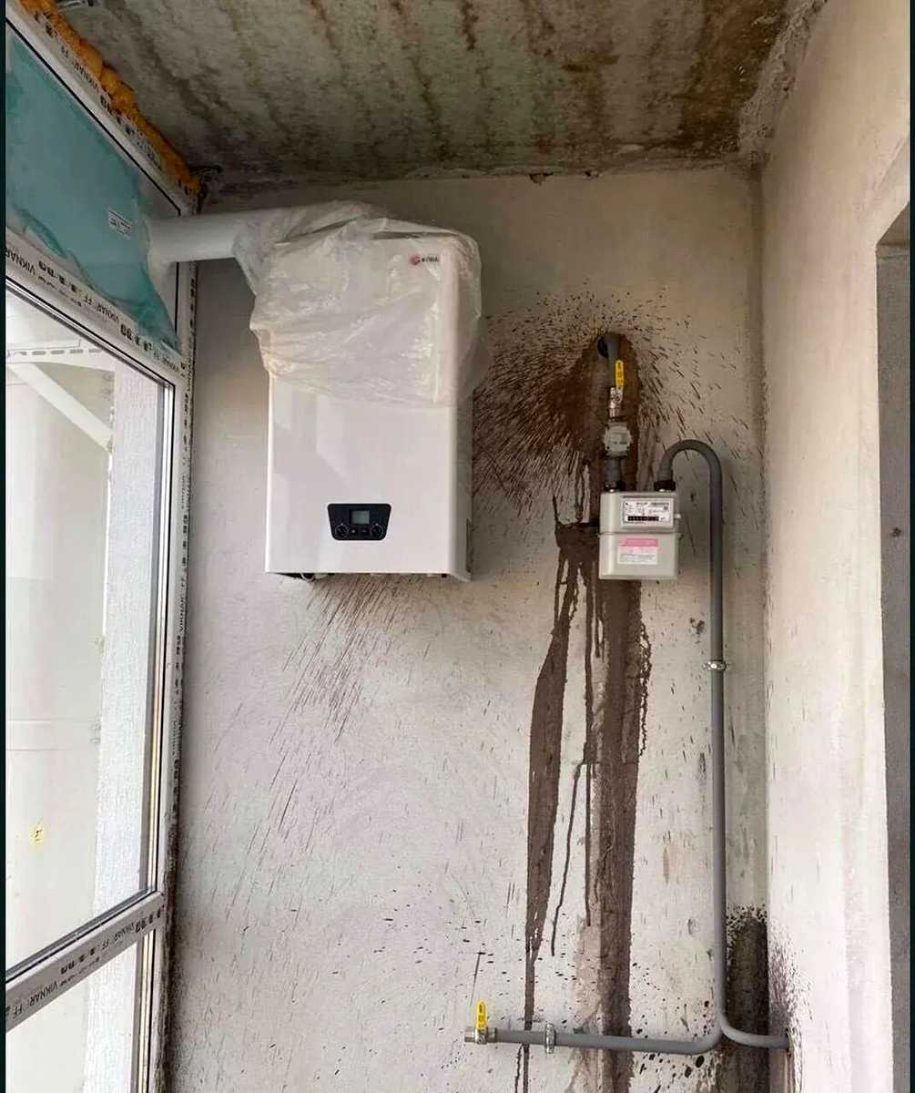 1863077585060651