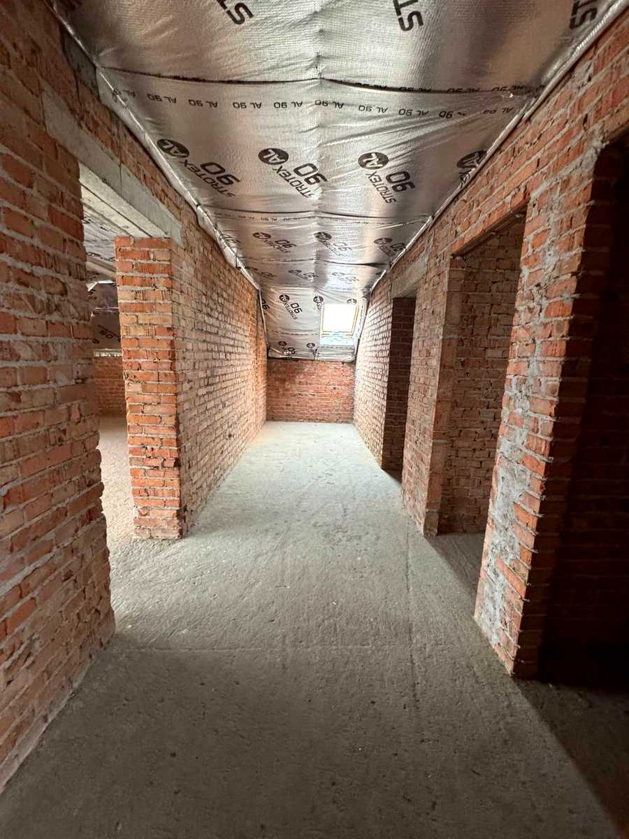 1863078502232165