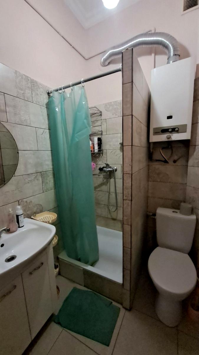 1863084204654484
