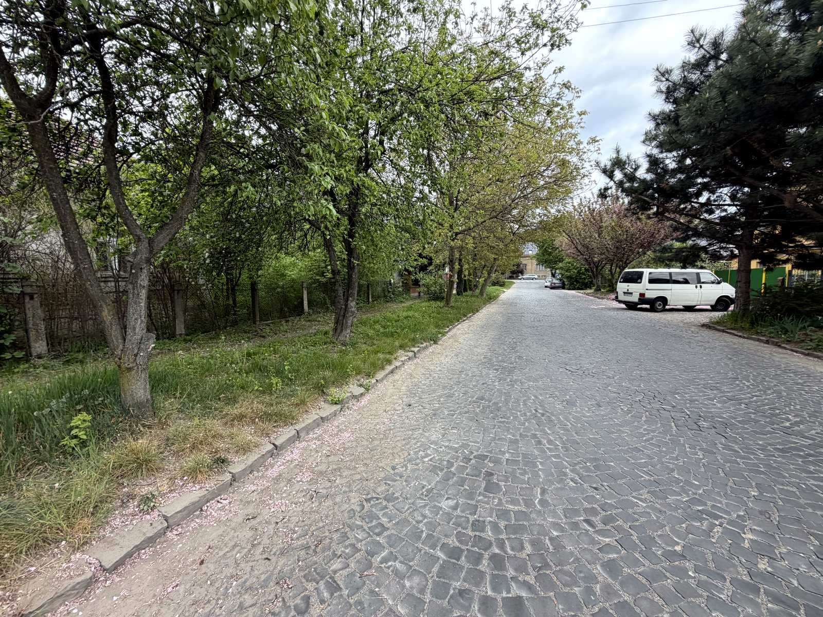 1863086991631407