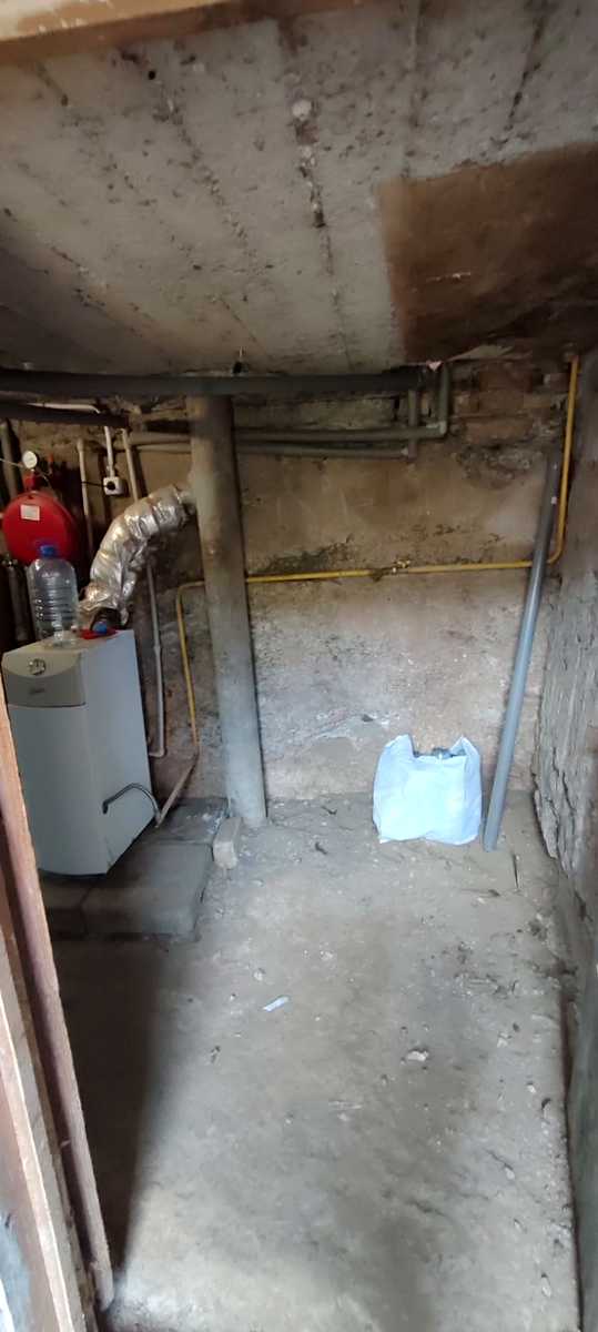 1863086995352527