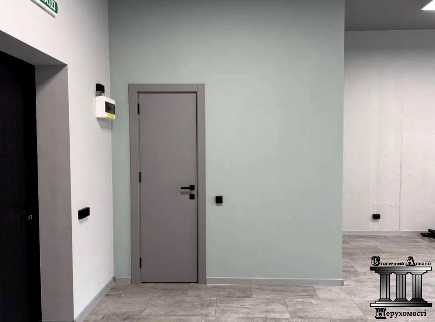 1863093584095608