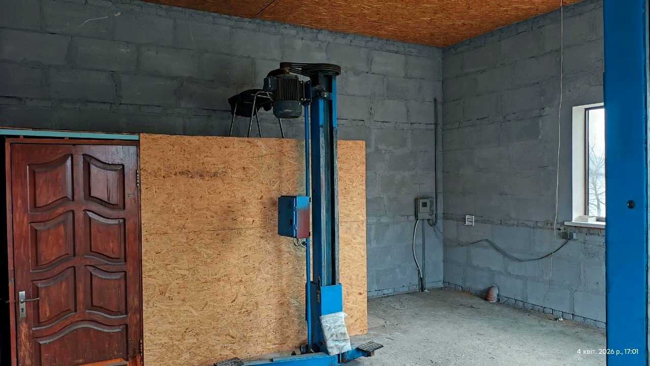 1863095464316299
