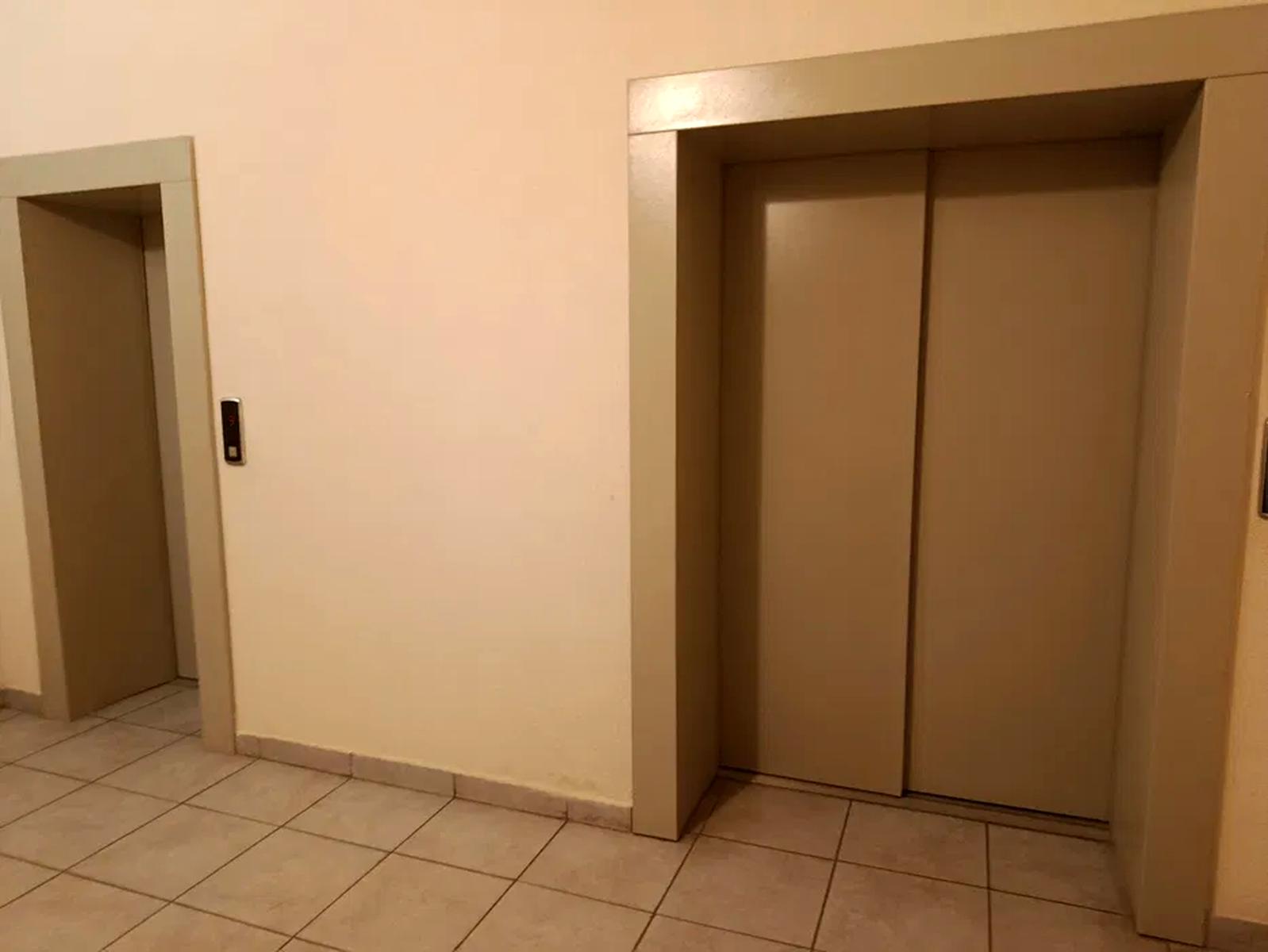 1863103909988750