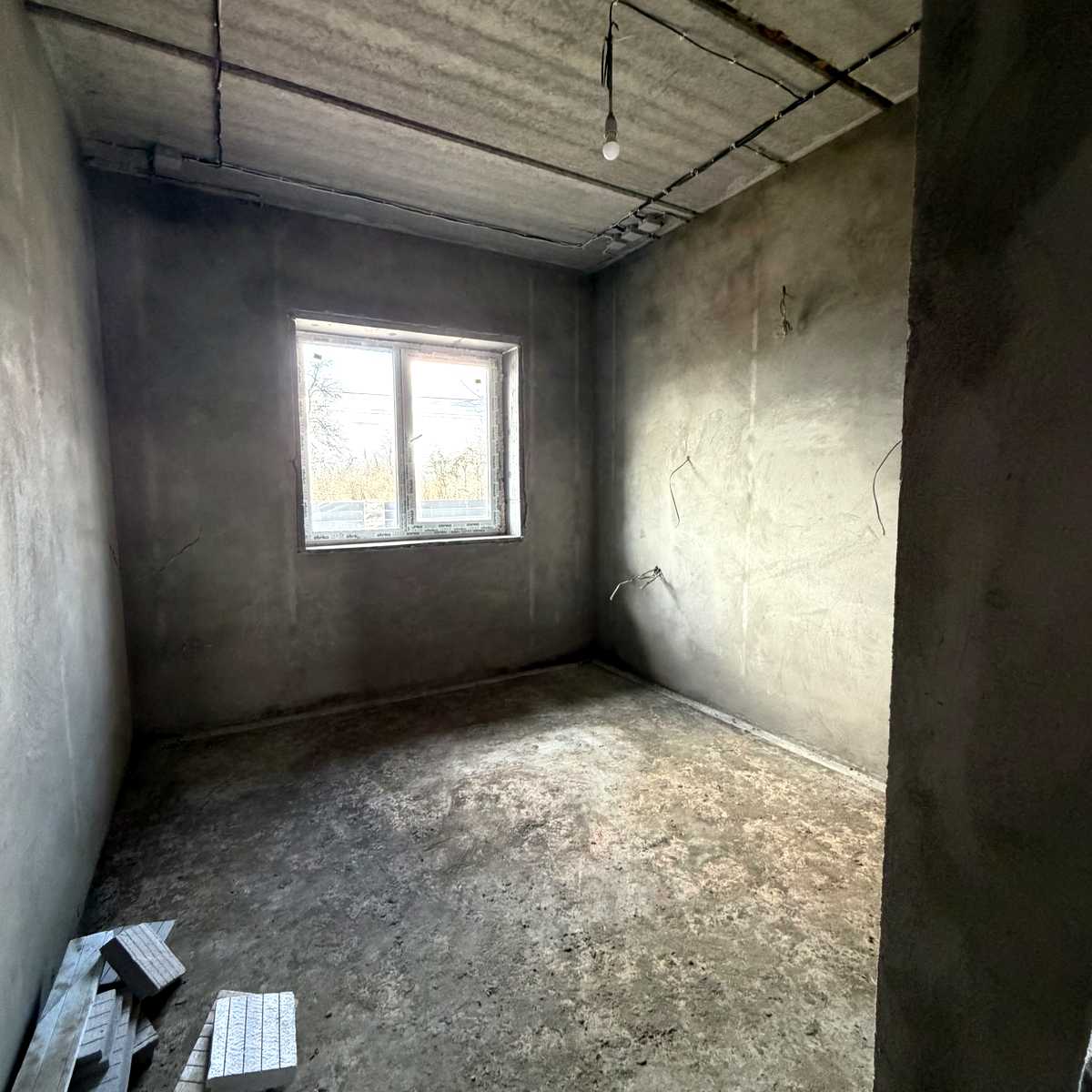 1863109274618532