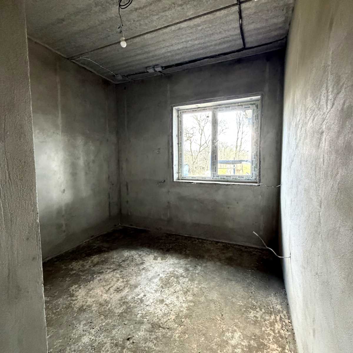 1863109274802080