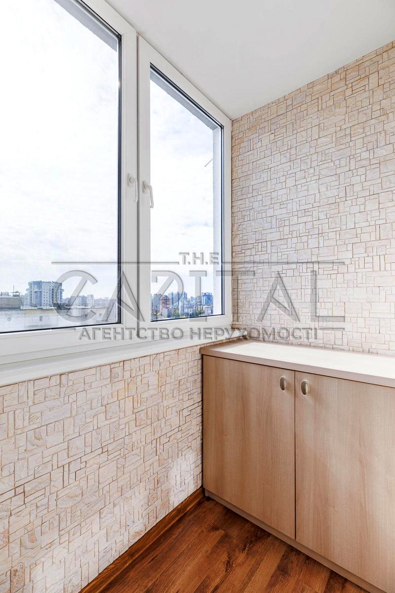 1863114942942616