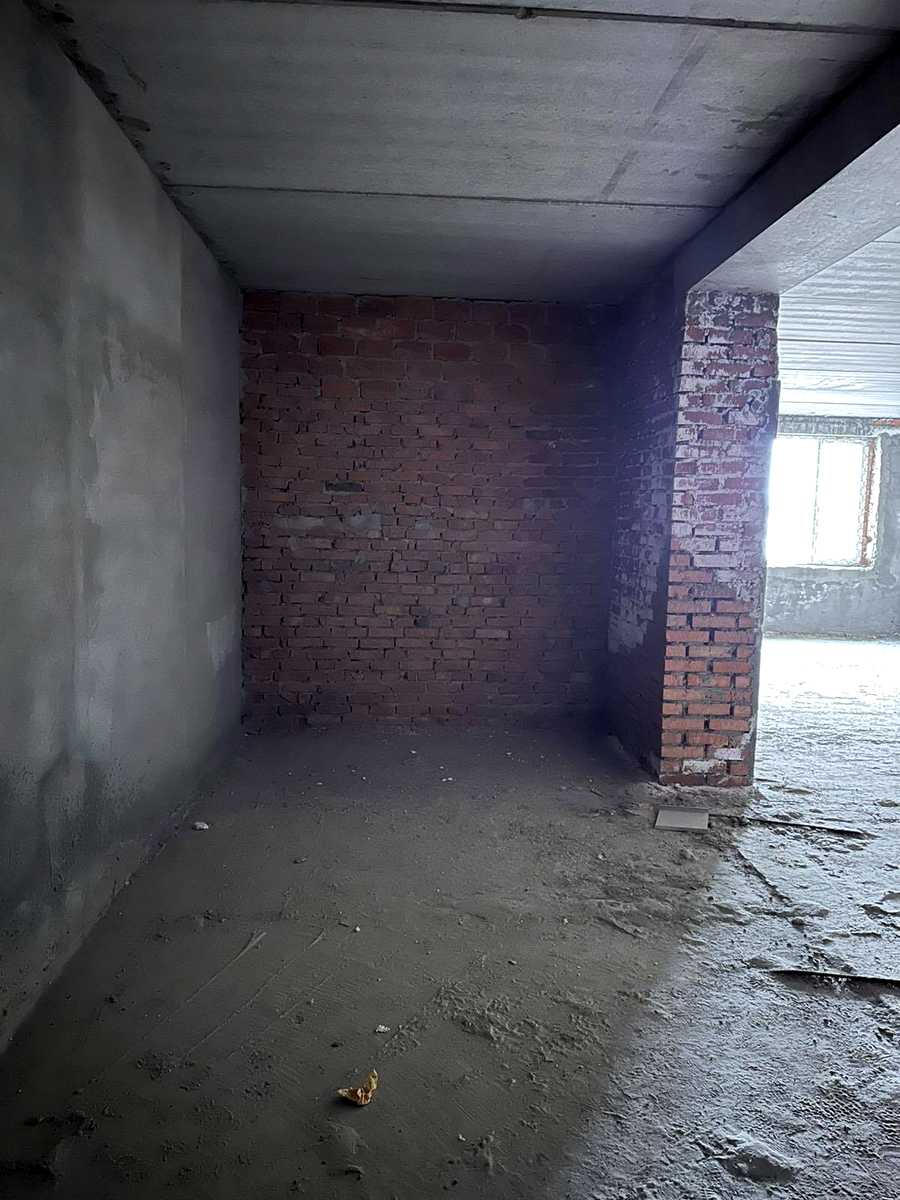 1863153579877939