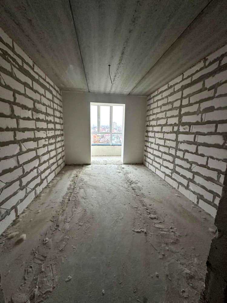 1863158288048322