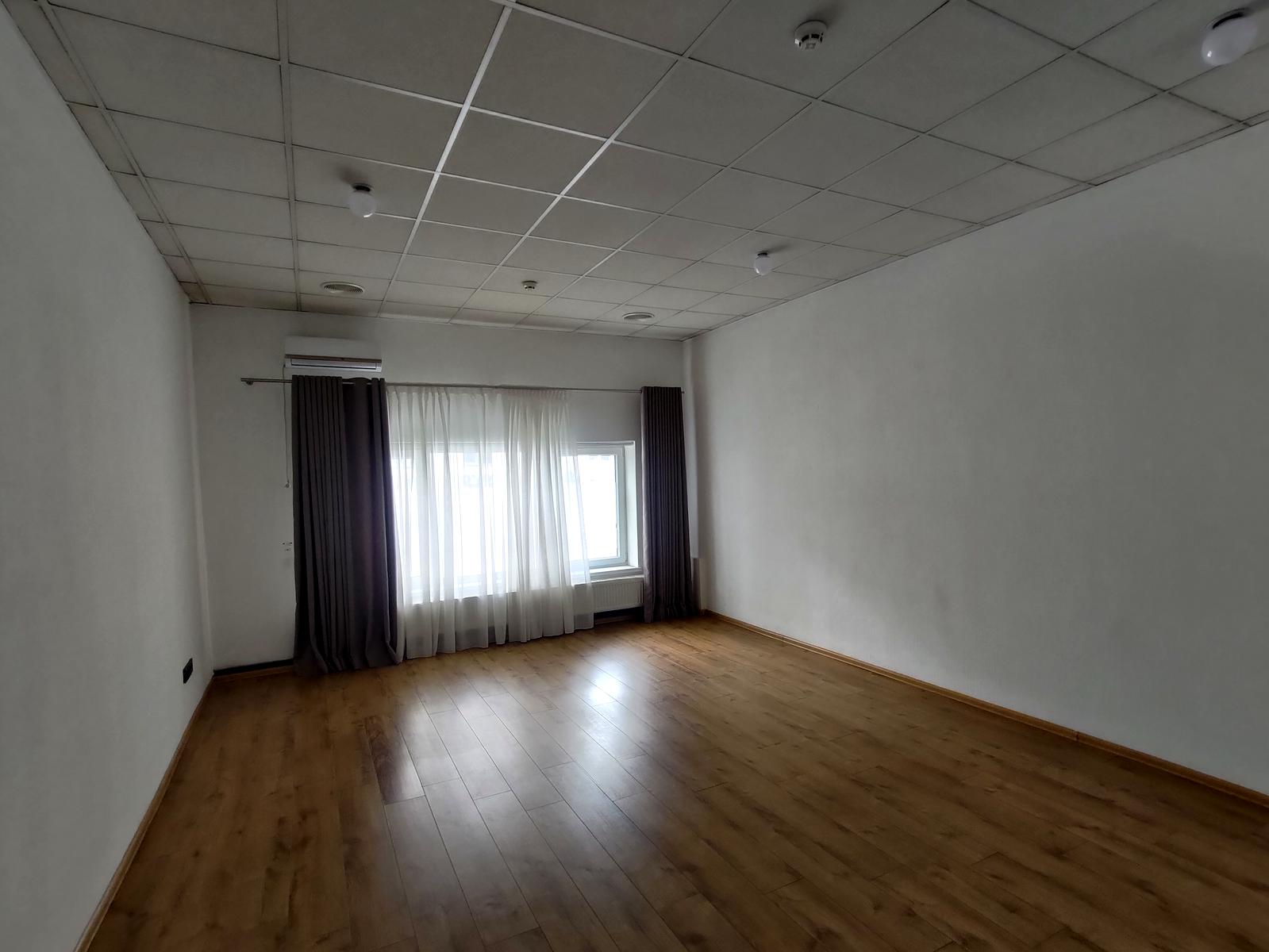 1863159630187608