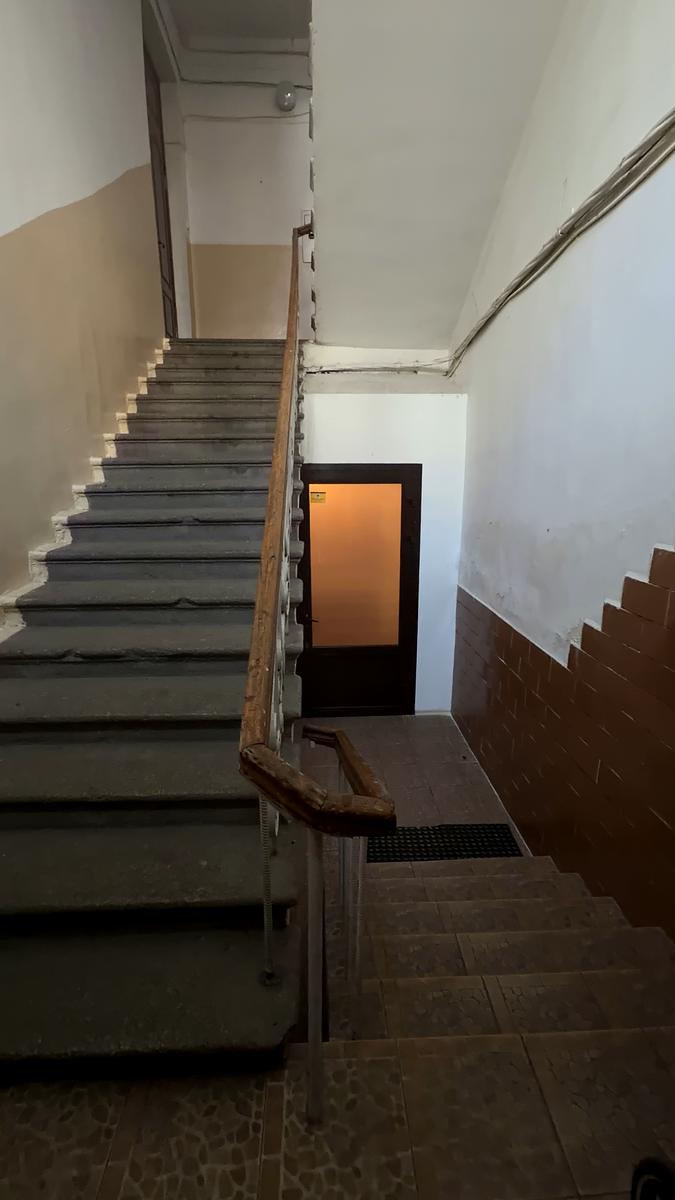 1863161529977619