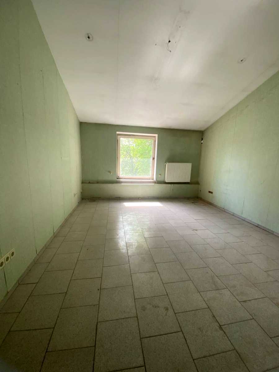 1863164239904556