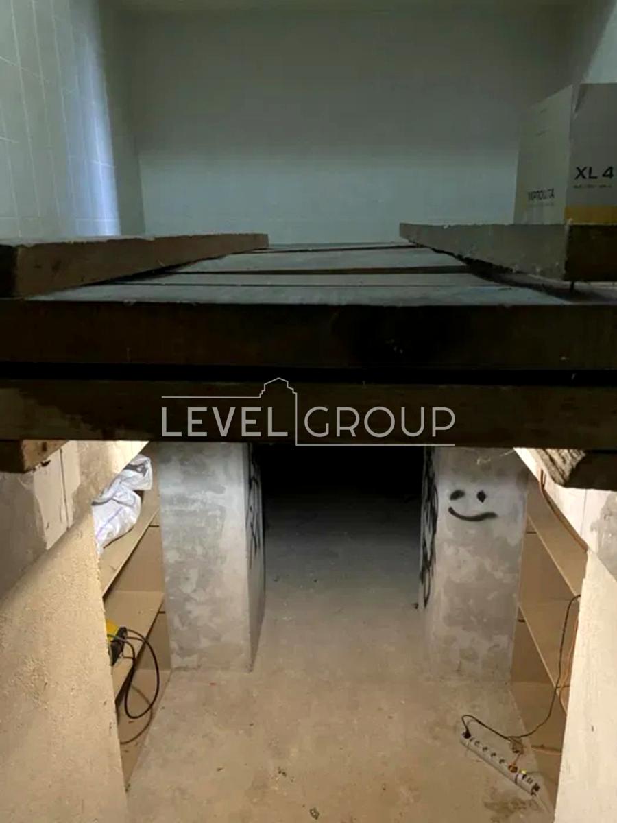 1863165976647457