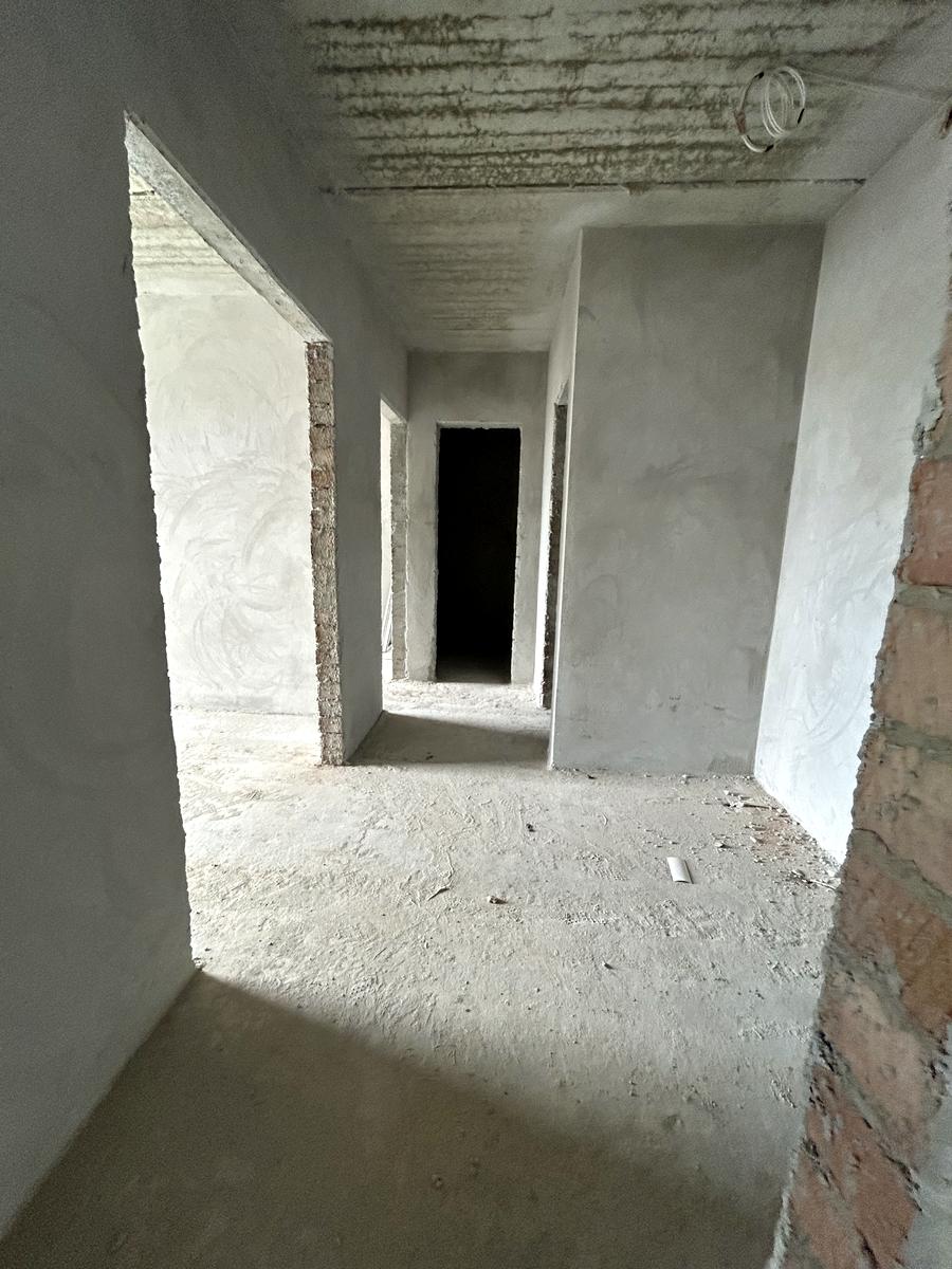 1863173235411697