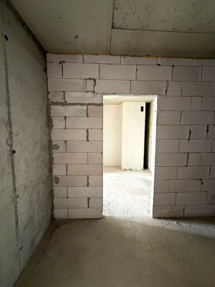 1863182802545676