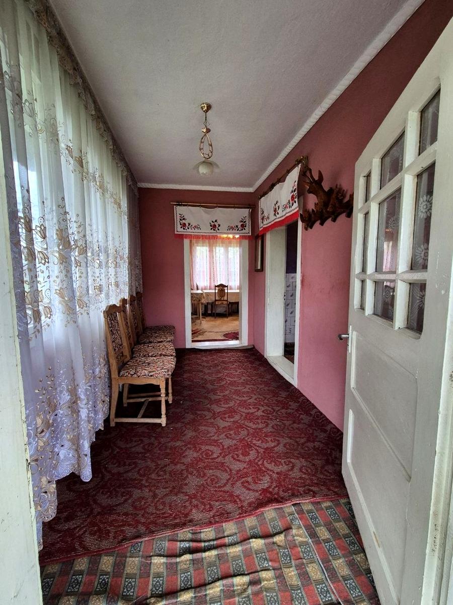 1863247957948556