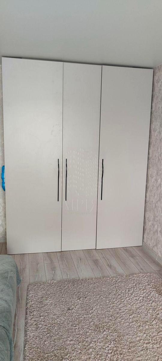 1863248683108377