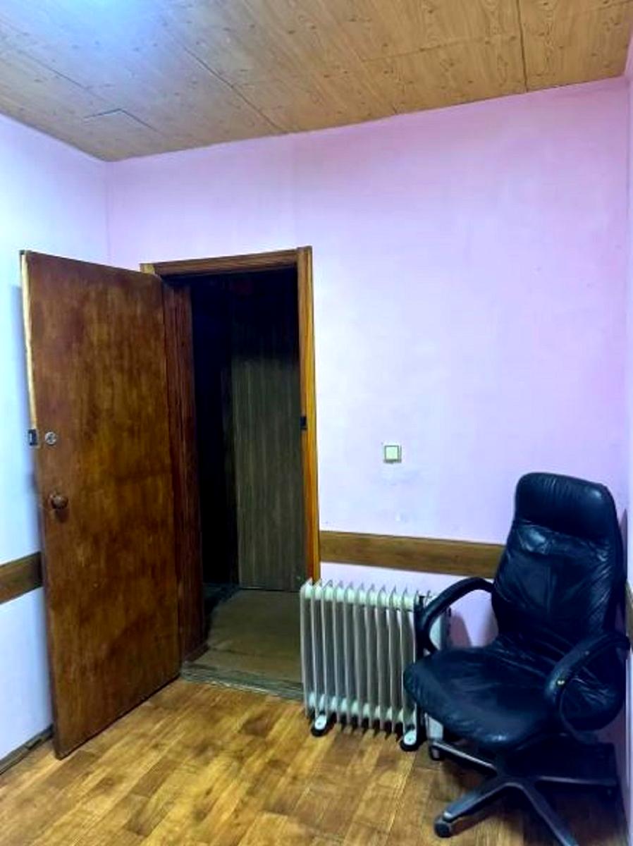 1863252221057551