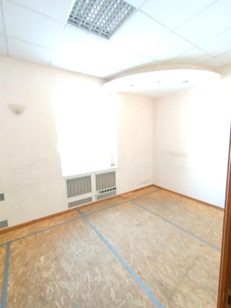 1863263643621981