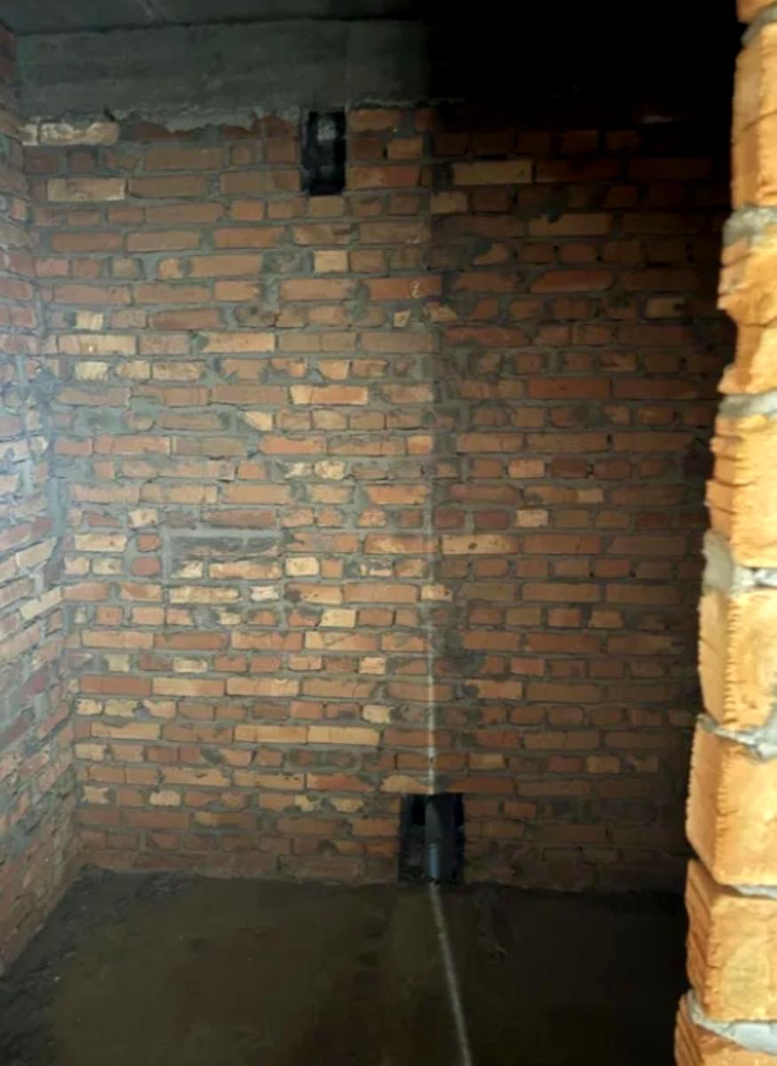 1863265796700047