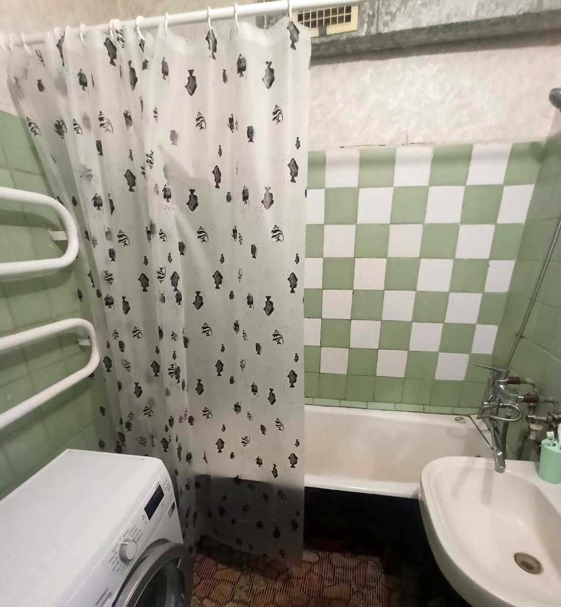 1863271453529642