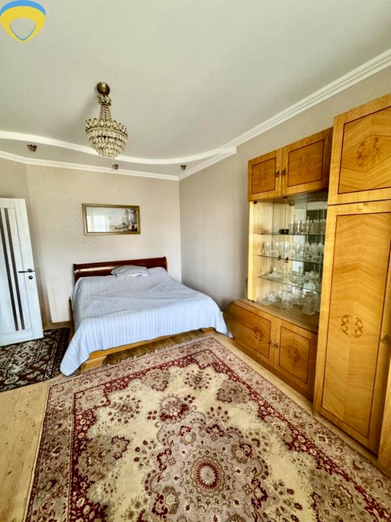 Дом по адресу ул. Бескаравайного (площадь 200 м²) - фото 4 Дом по адресу ул. Бескаравайного (площадь 200 м²) - Atlanta.ua - фото 4